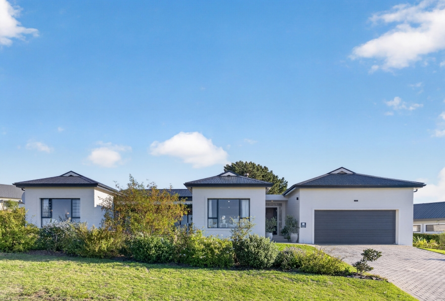 3 Bedroom Property for Sale in Baron View Western Cape